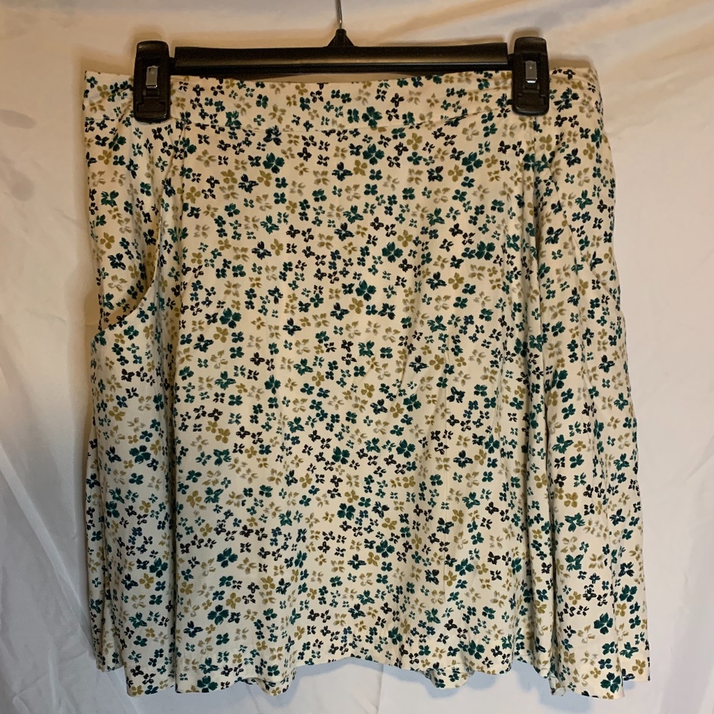 Old Navy Floral Skirt Size Small